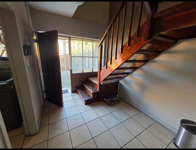 2 BEDROOM TOWNHOUSE FOR SALE IN SASOLBURG EXT 2